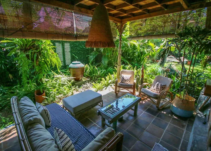 Artist * Nusa Lembongan